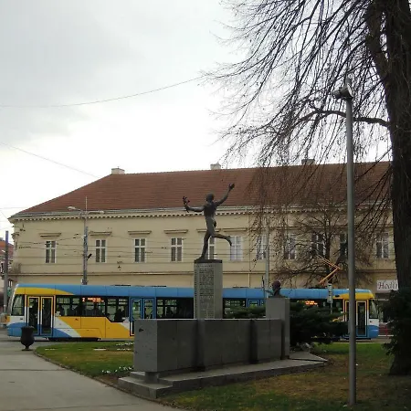 Urban Radnica